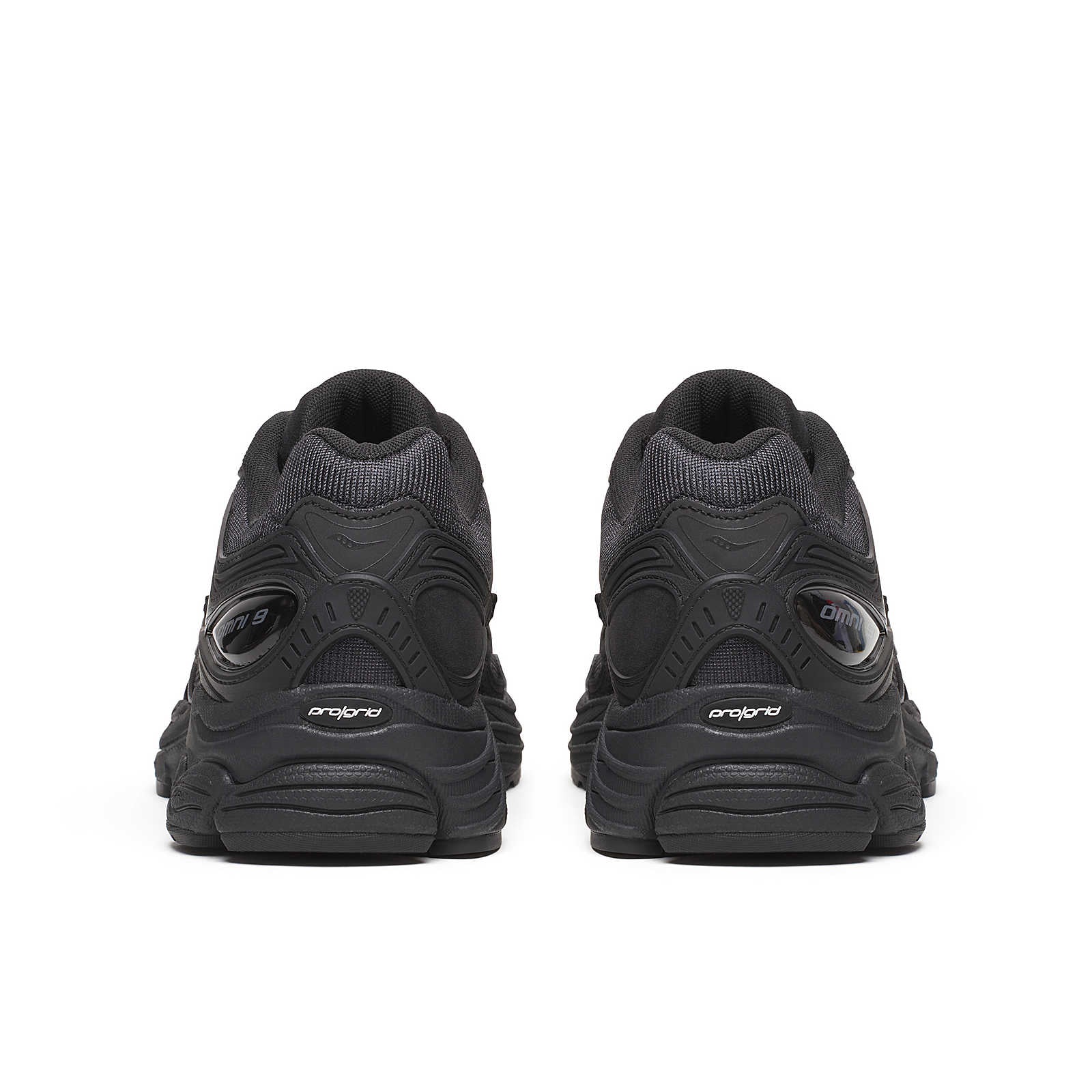 SĀUCØNY OMNI 9 OG ( FULL BLACK )